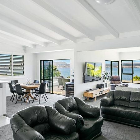 Acacia Bay Bach - Views, Spa & Serenity - Taupo Dış mekan fotoğraf